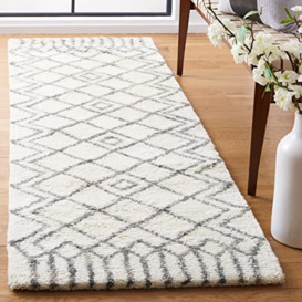 SAFAVIEH Moroccan Rug for Living Room, Dining Room, Bedroom - Casablanca Collection, Short Pile, in Ivory and Grey, 69 X 244 cm