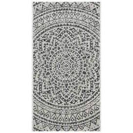 SAFAVIEH Contemporary Rug for Indoor & Outdoor - Courtyard Collection, Short Pile, in Light Grey and Black color, 61 X 109 cm