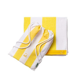 UNITED COLORS OF BENETTON. Picnic - Striped Print Beach Towel - 90 x 160 cm - with Bag Included - Quick Dry Ultra Soft - Washing Machine Friendly Pool Towel - Yellow