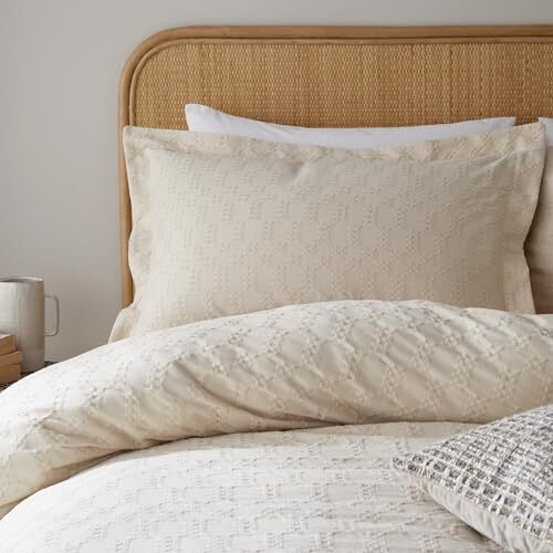 Bianca 180 Thread Count Waffle Cotton Circle Oxford Pillowcase Pair