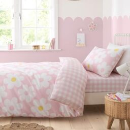 Bedlam Pink Flowers Duvet Cover - Single (140 x 200cm) - Reversible Designs (Gingham) - 1 Pillowcase - Pink Bedding with Daisy Flowers - Girls Bedding, Twin