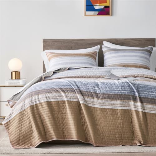 KAKIJUMN King/Cal King Quilt Bedding Set, White Grey and Khaki Patchwork Striped Quilt Set, 2 Pieces Soft Lightweight Bedspread Coverlet Set with 1 Pillow Sham(Khaki,King)