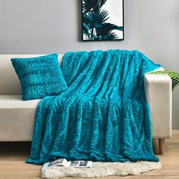 "YUSOKI Luxury Double Sided Faux Fur Throw Blanket(Without Pillows),Turquoise Soft Fuzzy Fluffy Cozy Blanket Aqua Plush Blanket for Couch Bed Sofa Women Teen Girls Gift(Teal,50"" x 63"")"