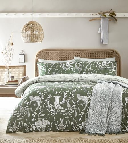 furn Buckthorn Duvet Cover Set – Woodland Animal Print with Reversible Design, Polycotton Bedding (Green – King)