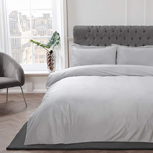 Sleepdown Matt Velvet Silver Luxury Super Soft Easy Care Plain Duvet Cover Quilt Bedding Set with Pillowcases - Super King (220cm x 260cm)