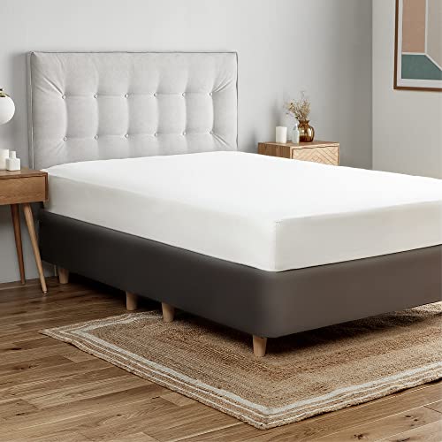Silentnight Cotton Rich Small Double White Fitted Sheet and Easy Care No-Iron Luxury Linen Bottom Bedsheet-Elastic Hem to Snugly Fit Around Your Mattress Complimenting Your Duvet Cover