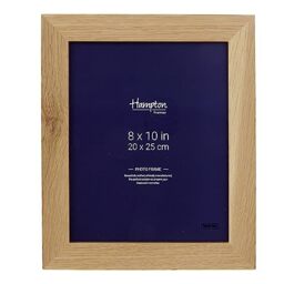 Hampton Frames - Photo Frame, NEW ENGLAND Model - 8 x 10 Inch (20x25 cm), Solid Oak Wood, Glass Front - Wall Mount or Freestanding - Classic Display for Home Décor