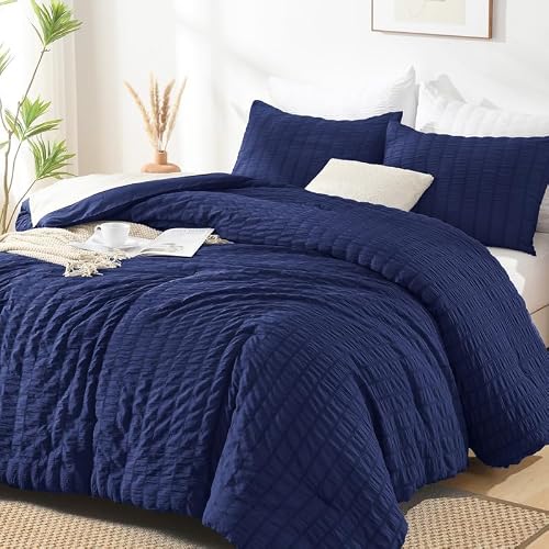 AveLom Seersucker King Comforter Set (104x90 inches), 3 Pieces - 100% Soft Washed Microfiber Lightweight Comforter with 2 Pillowcases, All Season Down Alternative Comforter Set for Bedding, Navy