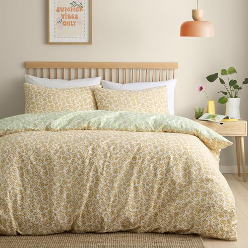 Fusion Retro Daisy Floral Duvet Cover Set Super King 260 x 220cm – Easy Care Bedding with Vintage Daisy Flower Design, Includes 2 Pillowcases, Yellow