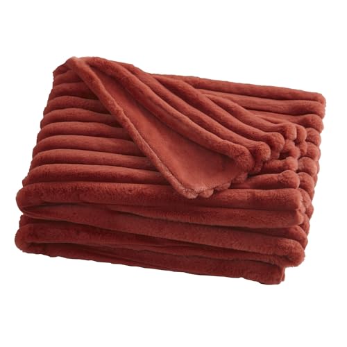 Appletree Hygge Morritz Bedspread – Terracotta 130x180cm – Soft Quilted Throw Blanket for Sofa or Bed – Textured Decorative Cover – Cosy Autumn/Winter Layer – Stylish Home Accessory