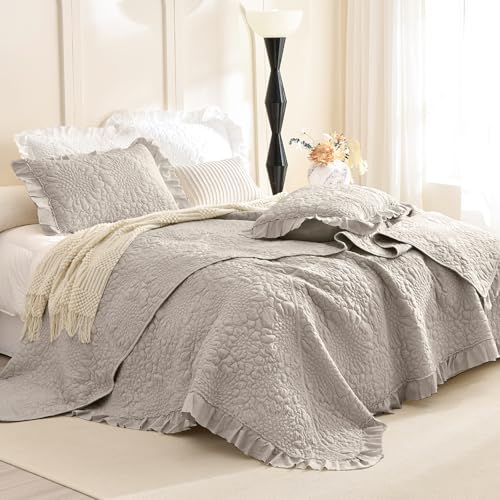 "Masaca Oversized Quilt Queen Size(102""x118""),Linen Colored Ruffled Crinkled Lightweight Bedspreads & Coverlets Ultra Soft Shabby Farmhouse Rustic Stone-Washed Microfiber Quilt Bedding Set 3 Pieces"