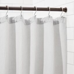Amazon Basics Extendable Shower Curtain Pole, 91 to 137 cm, Bronze