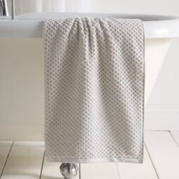 Dreams & Drapes Popcorn Check Bath Sheet Natural – Extra‑Large Soft Absorbent 100% Cotton Jacquard Check Bathroom Towel, Quick‑Dry, Durable Everyday Use Bath Sheet for Modern Home Bathrooms – Natural