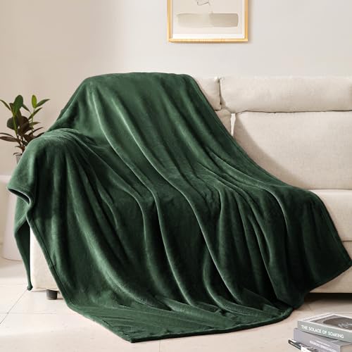 "BEAUTEX Fleece Throw Blanket for Couch Sofa Bed Soft Fuzzy Plush - Luxury Flannel Lap Blanket, Super Cozy & Comfy for All Seasons (Emerald Green, 50"" x 60"")"