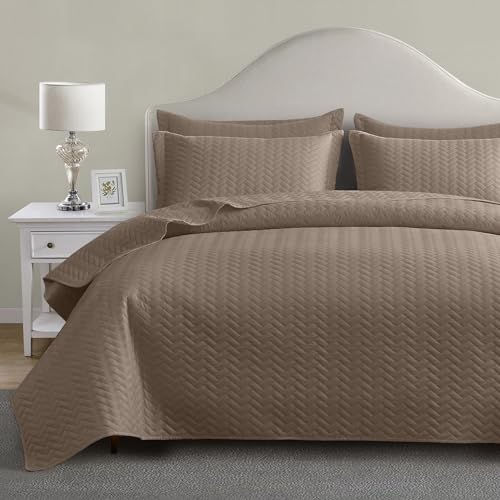 "Maple&Stone Oversized King Quilt 128""x120"", Huge Bedspread Brown - Breathable Coverlet with Chevron Pattern, All-Season Dorm Bed Cover Set Bedding Decor 3 Piece"