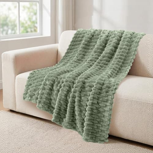 Vessia Flannel Fleece Twin Blanket, 3D Jacquard Sage Green Fuzzy and Warm Blanket for Couch, Sofa, Bed, 300GSM Super Soft Touch Cozy Home Decor for All Seasons (60x80 inches)