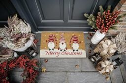 Hanse Home Coconut Doormat Christmas - Non-Slip Dirt Trapper Mat Natural for Indoor Use, Gnomes Merry Christmas Coir Mat for Entrance Area and Covered Outdoor Area - 40 x 70 cm
