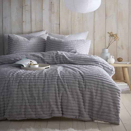 Appletree Morritz Grey Duvet Cover Set Single – Stripe Tufted Bedding – Super Soft Polyester – Includes 1 Duvet Cover (140 x 200cm) & 1 Pillowcase – Grey Stripe Bedroom Set