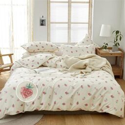 DREAMINGO Cute Strawberry Duvet Cover Twin Kids Girls Bedding Set Kawaii Bedroom Decor Cotton Quilt Cover with Zipper Lightweight 3 Piece Bed Set with 2 Pillow Cases, Cream White