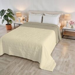 GOLIA Summer Quilt, Made in Italy, 100% Polyester – Double-Sided Bedspread with WaterWashed Effect – Lightweight Blanket with 65 g Filling – Double Bed 260 x 250 cm – Cream/Sand