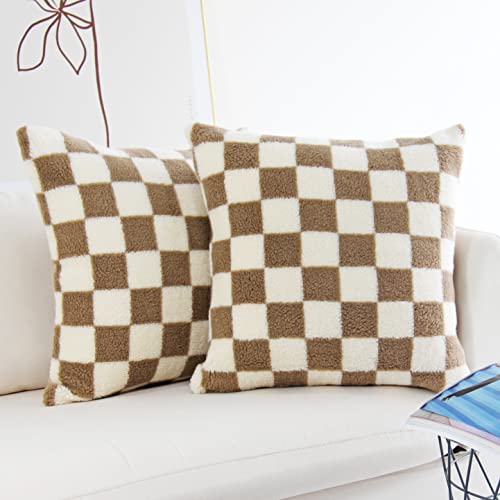 JOJUSIS Decorative Throw Pillow Covers Luxury Style Checkerboard Pattern Cushion Case Super Soft Faux Fur Wool Pillowcases for Couch Bedroom Pack of 2 (Khaki, 18 x 18-Inch)