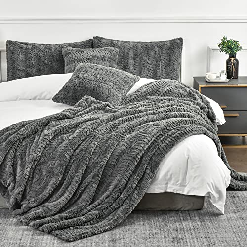 "YUSOKI Luxury Faux Fur Blanket, Soft Fuzzy Fluffy Cozy Plush Furry Comfy Warm Blanket for Couch, Bed, Chair, Sofa, Bedroom - Men, Boys Gift (Grey, Queen 90""x90"")"
