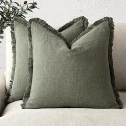 Foindtower – Set of 2 Decorative Linen Throw Pillow Covers with Fringe, Cosy Boho Cushion Covers for Couch, Sofa, Bed, Living Room, Home Decor, 46 x 46 cm, Olive Green