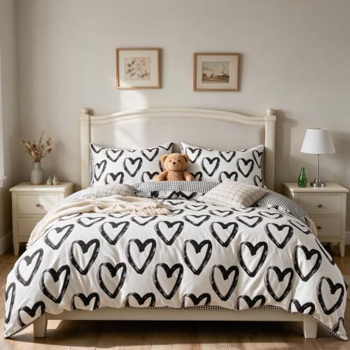 CLOTHKNOW Black Heart Queen Comforter Set Love Shaped Bedding Comforter Sets Black Plaid Bedding Cute Coquette Soft All Season