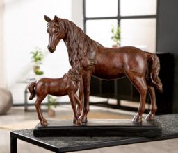 GILDE Resin Horse Family Sculpture Brown 33cm High 37cm Wide 14cm Deep