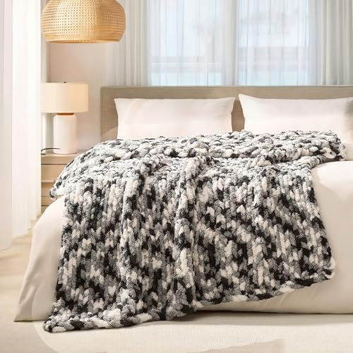 L'AGRATY Chunky Knit Blanket Throw: 60''x80'' Chenille Chunky Knitted Throw Blankets for Twin Bed Couch - Handmade Thick Cable Knit Blanket - Large Crochet Rope Blankets for Home Decor