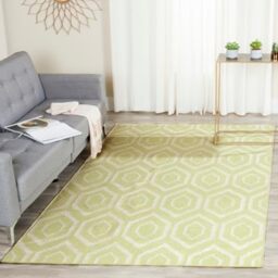 Safavieh Contemporary Indoor Flatweave Rectangle Area Rug, Dhurrie Collection, DHU556, in Green / Ivory, 122 X 183 cm for Living Room, Bedroom or Any Indoor Space