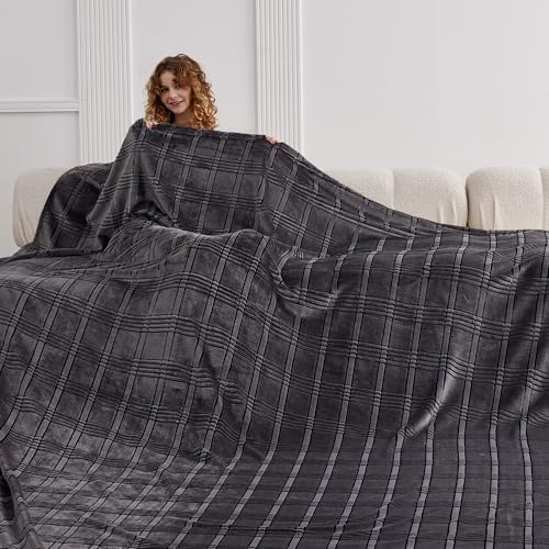 KORBLISS Oversized King Fleece Blanket 120x120 Inches, Seamless Soft Cozy 3D Jacquard Flannel Blanket 10'x10' Extra Large for Bed, Sofa, Couch, Travel & Camping, California King Throw, Dark Grey