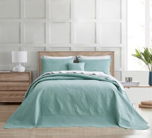 HZ & HY Oversized Alaskan King Bedspread 138x122, Embossed Damask, Seaglass - Extra Wide Coverage, 5-Piece Quilt Set, Lightweight Reversible Coverlet, Scalloped Edge, Serene Classic Look