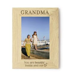 Grandma Photo Frame 4x6, Engraved Wooden Beautiful Inside and Out Frame, Nana Mother’s Day Gift, Granny Nanny Picture Frame from Grandchild (Landscape)