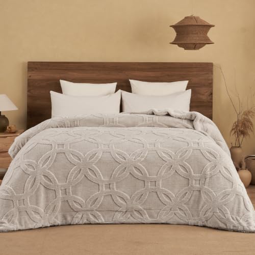 "PHF Soft Sherpa Fleece Blanket King Size for Bed, 510GSM Fleece Lightweight Yet Warm Blanket, No Shed No Pilling, 108"" x 90"", Tufted Jacquard Cozy Thick Bed Throw for Home Decor, Oak"