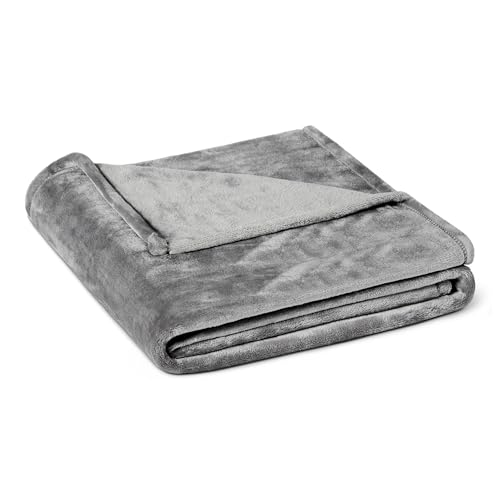 Amazon Basics Soft Fluffy Fleece Throw Blanket, Lightweight Cosy Not Heated Sofa Throw, 127 x 152 cm, Grey