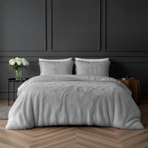 Sleepdown Fleece Luxury Long Pile Faux Fur Silver Super Soft Easy Care Duvet Cover Quilt Bedding Set with Pillowcases - Super King (220cm x 260cm)