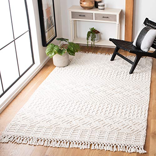 Safavieh Boho Rug for Living Room, Dining Room, Bedroom - Casablanca Collection, Short Pile, in Ivory, 122 X 183 cm