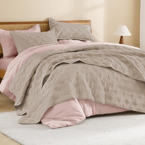 Litanika Oversized King Quilt Bedding Set, 3 Pcs Light Coffee Bedspreads - Cloud-like Soft Fluffy Lightweight Breathable All Season Coverlet Comforter Cover Bed Set Room Decor Gift