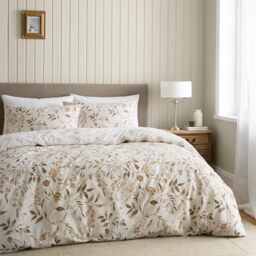 Catherine Lansfield Isadora Floral Reversible Single Duvet Cover Set with Pillowcase Natural