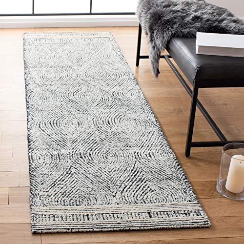 SAFAVIEH Contemporary Rug for Living Room, Dining Room, Bedroom - Abstract Collection, Short Pile, in Black and Ivory, 76 X 183 cm