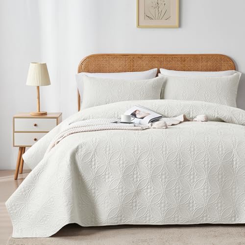 WURUIBO Full/Queen Quilt Set Cream, Microfiber Lightweight Bedspreads, Ultrasonic Embossed Solid Coverlet, Thin Bedding Set for All Season, Soft Breathable Bed Cover(1 Quilt, 2 Pillow Shams)