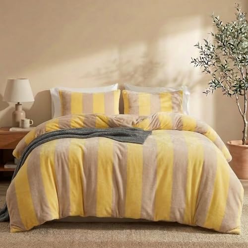 Bedbay Striped Comforter Set King Size Luxury Velvet Comforter Quilt Soft Velvet Fluffy Bedding 3 Pcs Beige Yellow Stripes Pattern King Bed Set for All Seasons