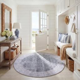 SAFAVIEH Traditional Rug Ideal for High Traffic Areas - Machine Washable and Non Slip - Tucson Collection, Short Pile, in Blue and Beige, 183 X 183 cm