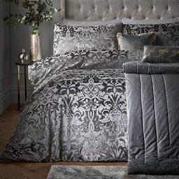 Laurence Llewelyn-Bowen Slate Grey Damask Velvet Duvet Cover Set – Super King Size (260 x 220cm) – Jacquard Embossed Bedding – Includes 2 Pillowcases – Elegant Soft Grey Quilt Cover for Bedroom