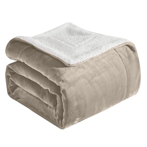 Elegant Comfort Ultra Soft Reversible Flannel Sherpa Blanket - Cozy Silky Fleece Throw for Couch, Bed - Plush Fuzzy Warm Winter Blanket for Gift, Queen, Cream
