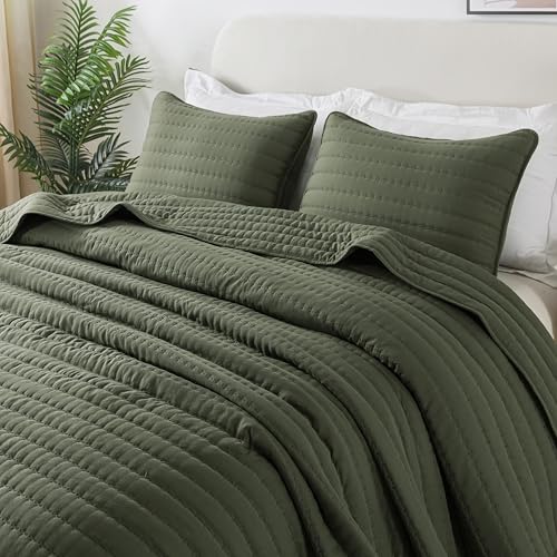 ROARINGWILD Olive Green Queen Size Quilt Set, Striped Pick Stitch Lightweight Bedspread, Soft Channel Farmhouse Rustic Coverlet, Spring Summer Thin Comforter, Country Bedding, 90x90 inches