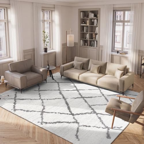 Safavieh Moroccan Shaggy Indoor Woven Rectangle Area Rug, Berber Shag Collection, BER162, in Cream / Light Grey, 155 X 229 cm for Living Room, Bedroom or Any Indoor Space