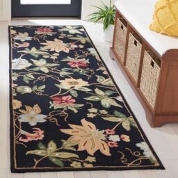 SAFAVIEH Traditional Rug for Living Room, Dining Room, Bedroom - Chelsea Collection, Short Pile, in Black and Multicolor, 80 x 180 cm