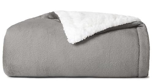 CASUAL LIVING 32605 Full-Queen Plush Bed Blanket Home and Hotel Luxury Premium Collection Machine Washable Easy Care Warm Bedding Blankets, Full/Queen, Grey
